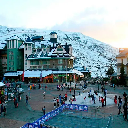 Apartment Amplio Apartamento Familiar En La Zona Baja De Sierra Nevada Ideal Para 8 Personas *